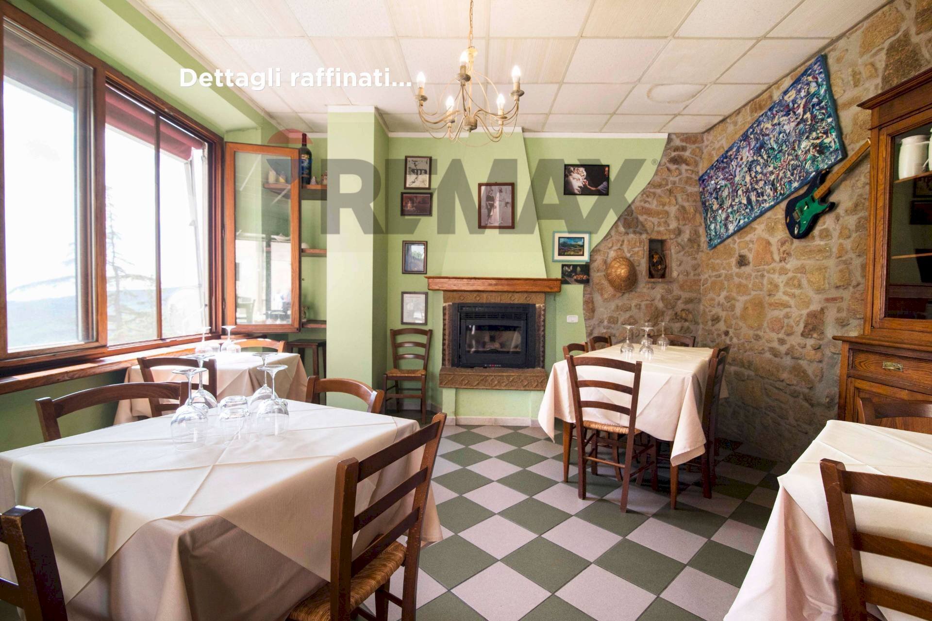 Sala da pranzo - Commercial Premises PIAZZA MAZZINI
 
6, Roccastrada - photo 1