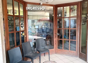 Ingresso - Locale Commerciale PIAZZA MAZZINI
 
6, Roccastrada - foto 3