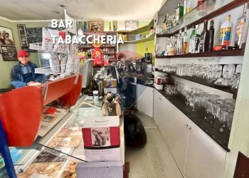 Bar e Tabaccheria - Locale Commerciale PIAZZA MAZZINI
 
6, Roccastrada - foto 6