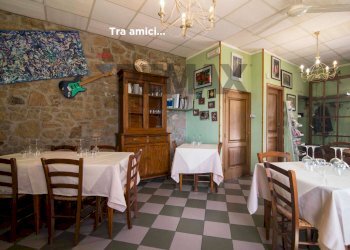 Sala da pranzo - Commercial Premises PIAZZA MAZZINI
6, Roccastrada - photo 16