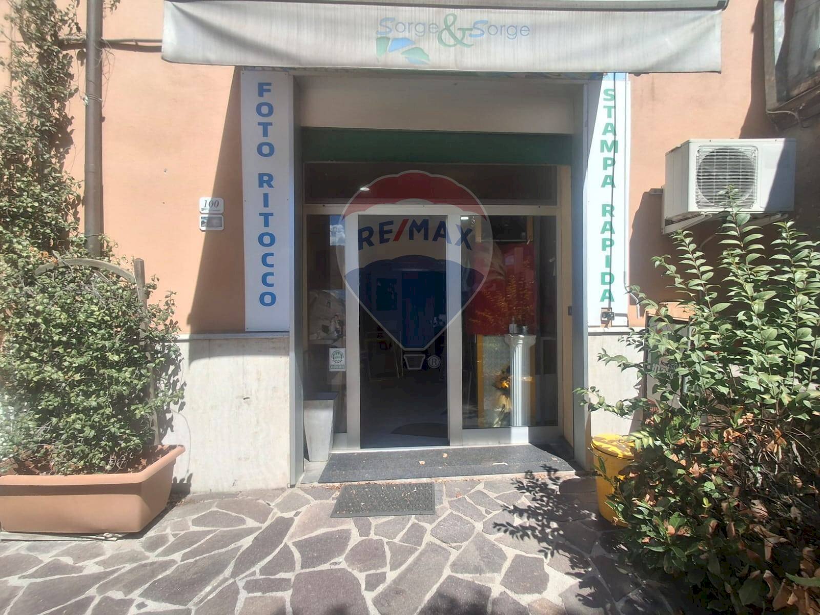 Edificio all\'aperto - Negozio via Campidoglio
 
100, Ceprano - foto 3