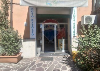 Edificio all\'aperto - Negozio via Campidoglio
 
100, Ceprano - foto 3