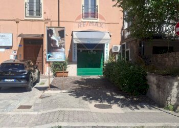 Edificio all\'aperto - Negozio via Campidoglio
 
100, Ceprano - foto 5