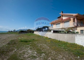 Casa all\'aperto - Semi-detached house Consorzio Tirreno
 
700, Terracina - photo 5