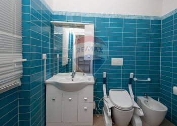 Bagno - Semi-detached house Consorzio Tirreno
 
700, Terracina - photo 18