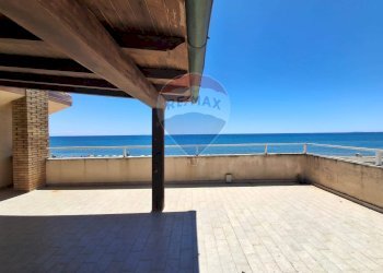 Terrazza - Semi-detached house Consorzio Tirreno
 
700, Terracina - photo 23