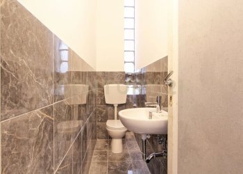 bagno.jpg - Locale Commerciale Via Ruggero Fauro 21, Roma - foto 18