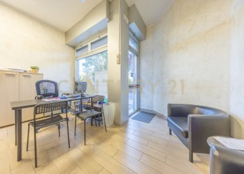 45.jpg - Locale Commerciale VIA AUGUSTA GENINA 16, Roma - foto 5