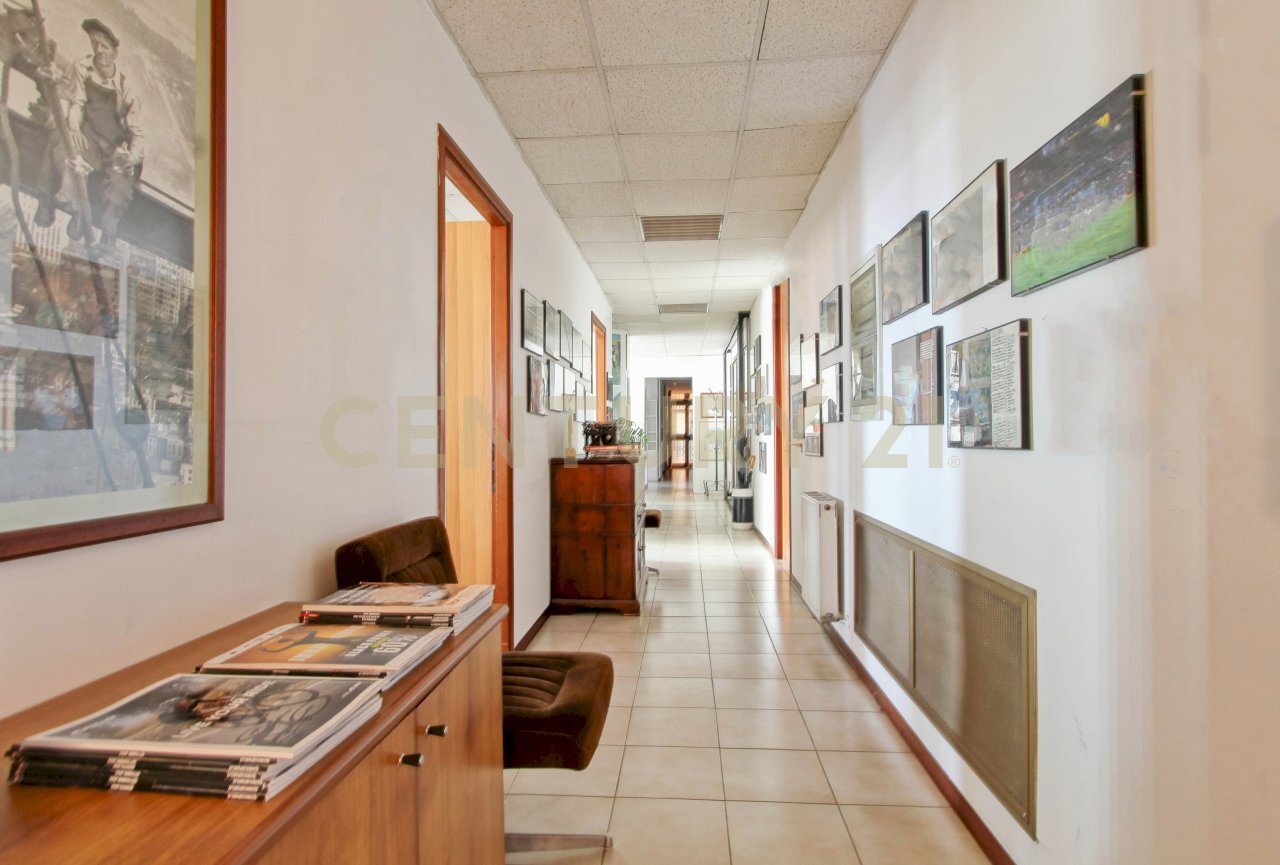 corridoio.jpg - Ufficio Via Giuseppe Capogrossi 50, Roma - foto 2