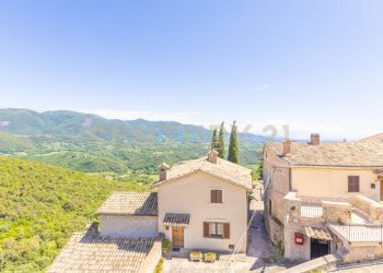 48.jpg - Villa Piazza del Municipio 1, Vacone - foto 13