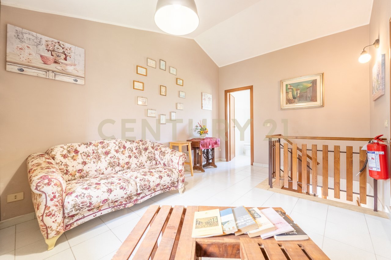 7.jpg - Villa Via Colle Sant'Angelo 36, Serrone - foto 1