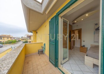 10 balcone cameretta.jpg - Appartamento Via Ticino 55, Anzio - foto 6