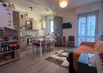 Three-room apartment Via Angelo Barzago, Bussero - photo 1