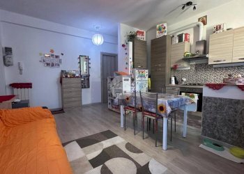 Three-room apartment Via Angelo Barzago, Bussero - photo 1