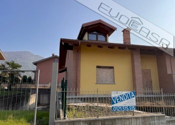 Casa semi indipendente Via Luigi Bianciotto , Villar Perosa - foto 1