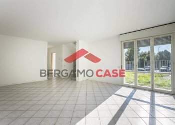 Foto 3 - Villa a Schiera Via Puccini
 
6, Seriate - foto 3