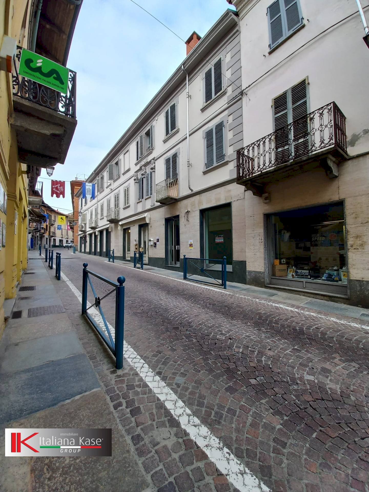 Foto 1 - Locale Commerciale via bettoia
 
71, Caluso - foto 1