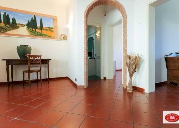 Ingresso indipendente - Villa Via Mezzano
 
14, Stella - photo 12