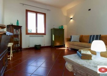 Salotto - Villa Via Mezzano
 
14, Stella - photo 16