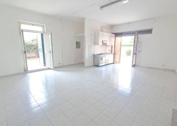 Foto 11 - Bilocale via dante alighieri
 
4, Castel Gandolfo - foto 11