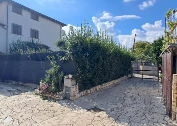 Foto 3 - Trilocale Vicolo Santo  Spirito
 
47, Marino - foto 3