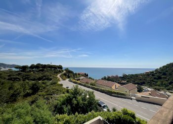 Foto 1 - Quadrilocale STRADA PROVINCIALE PINETA, Spotorno - foto 1