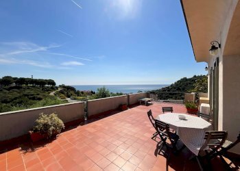 Foto 2 - Quadrilocale STRADA PROVINCIALE PINETA, Spotorno - foto 2