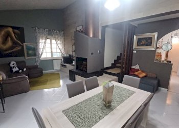 Foto 2 - Villa Via Caposele
 
350, Priverno - photo 2