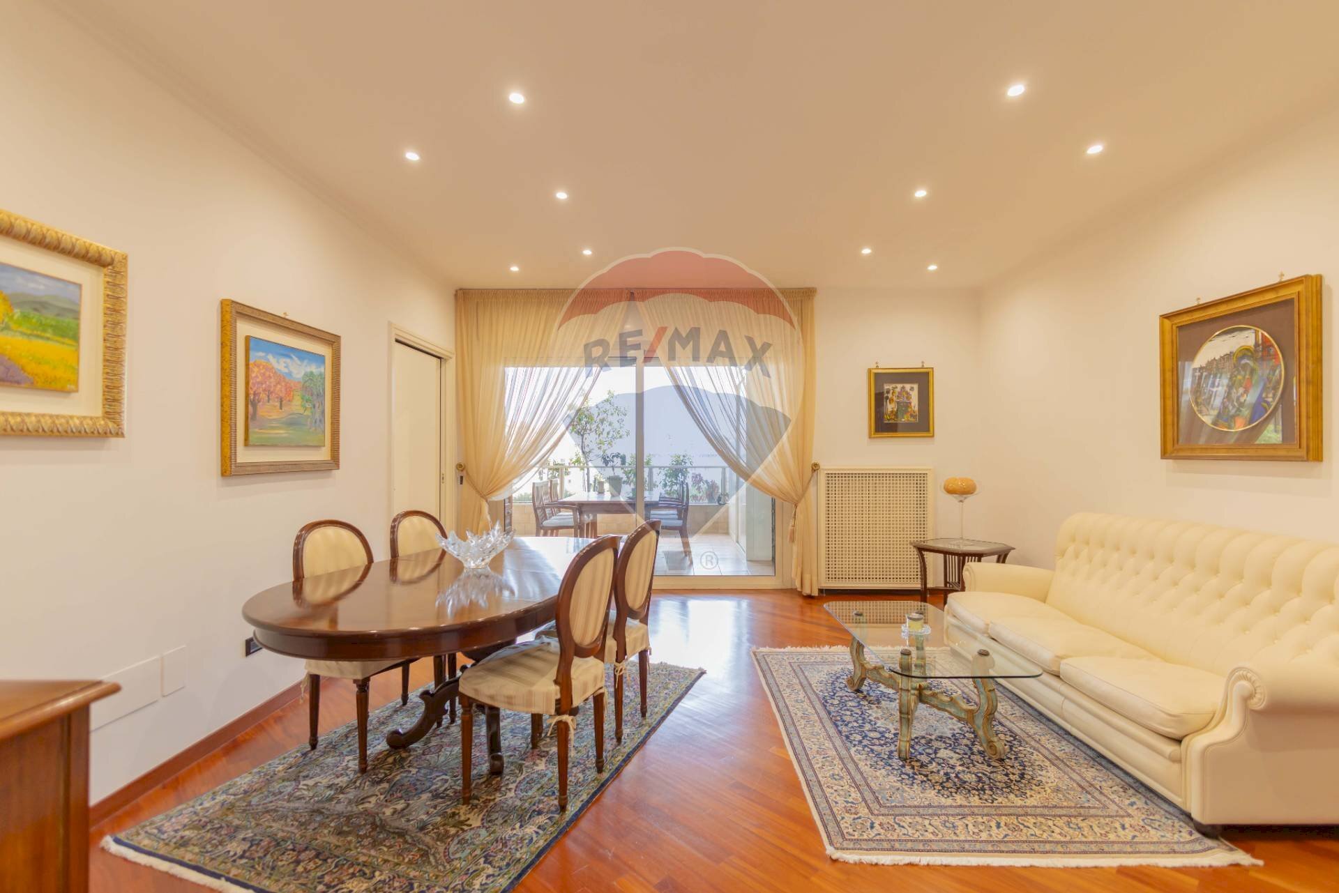 Sala da pranzo - Quadrilocale Via Lorenzo D'agostino
 
1, Bari - foto 1