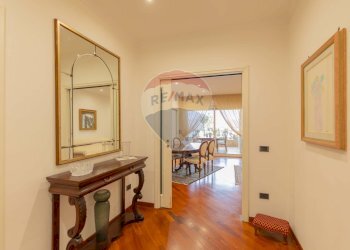 Hall / corridoio - Quadrilocale Via Lorenzo D'agostino
 
1, Bari - foto 5