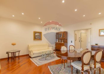 Sala da pranzo - Quadrilocale Via Lorenzo D'agostino
 
1, Bari - foto 8