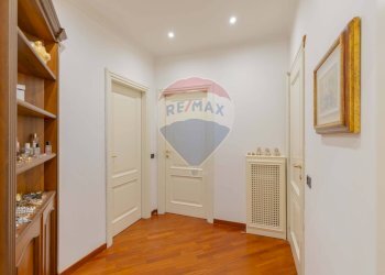 Hall / corridoio - Quadrilocale Via Lorenzo D'agostino
 
1, Bari - foto 21