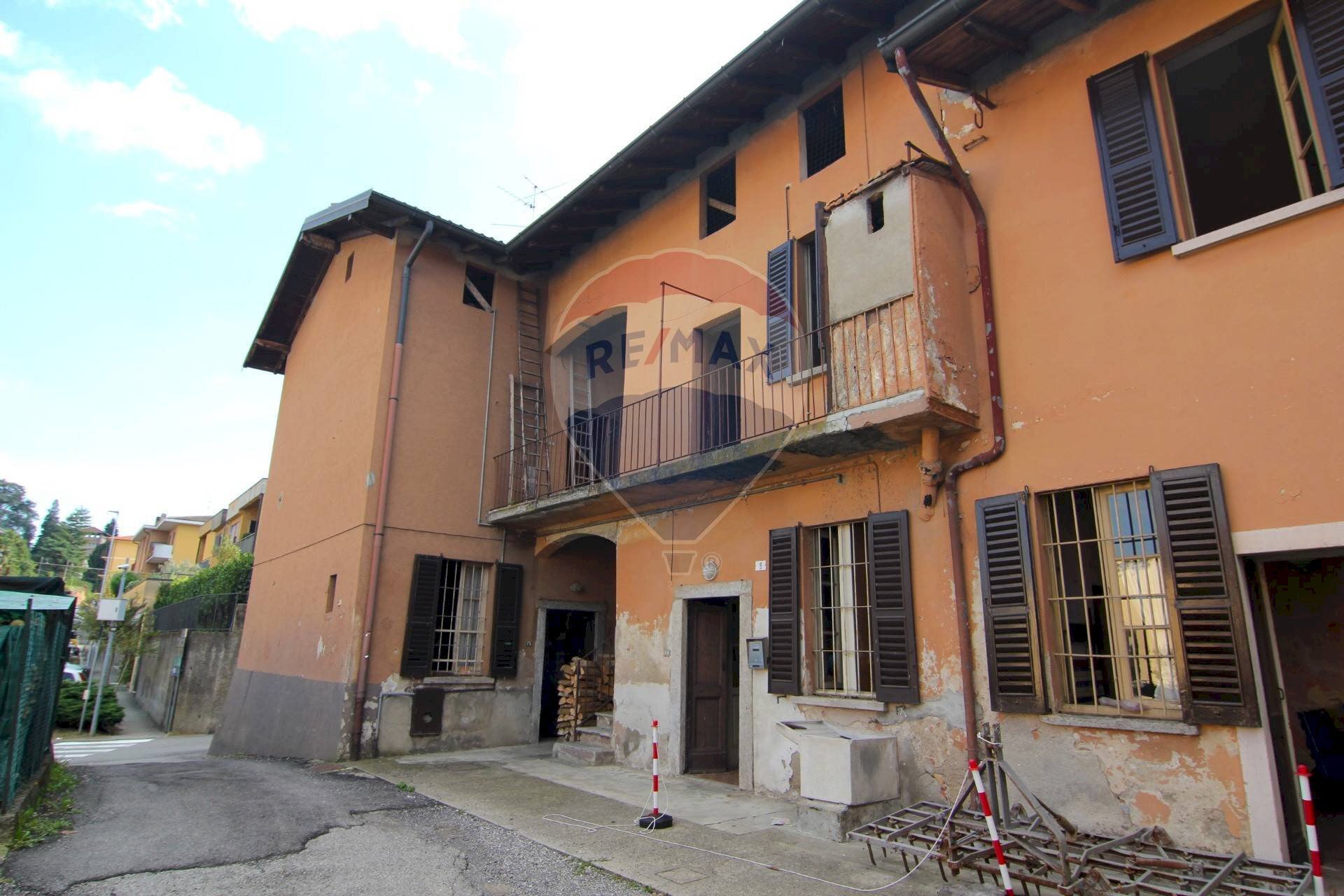 Casa all\'aperto - Casa semi indipendente Via Trieste
5, Buguggiate - foto 3