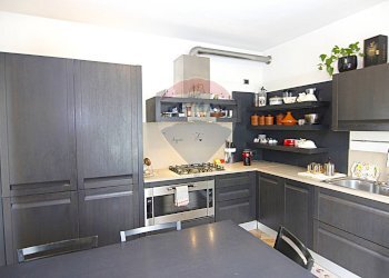 Cucina - Villa viale borri
 
343, Varese - foto 12