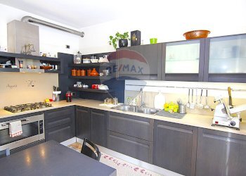 Cucina - Villa viale borri
 
343, Varese - foto 13