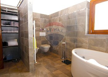 Bagno - Villa viale borri
 
343, Varese - foto 26