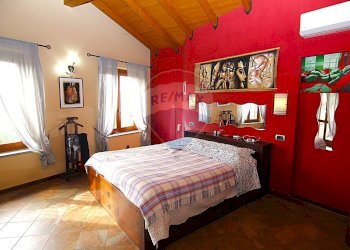 Camera / camera da letto - Villa viale borri
 
343, Varese - foto 27