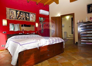 Camera / camera da letto - Villa viale borri
 
343, Varese - foto 28