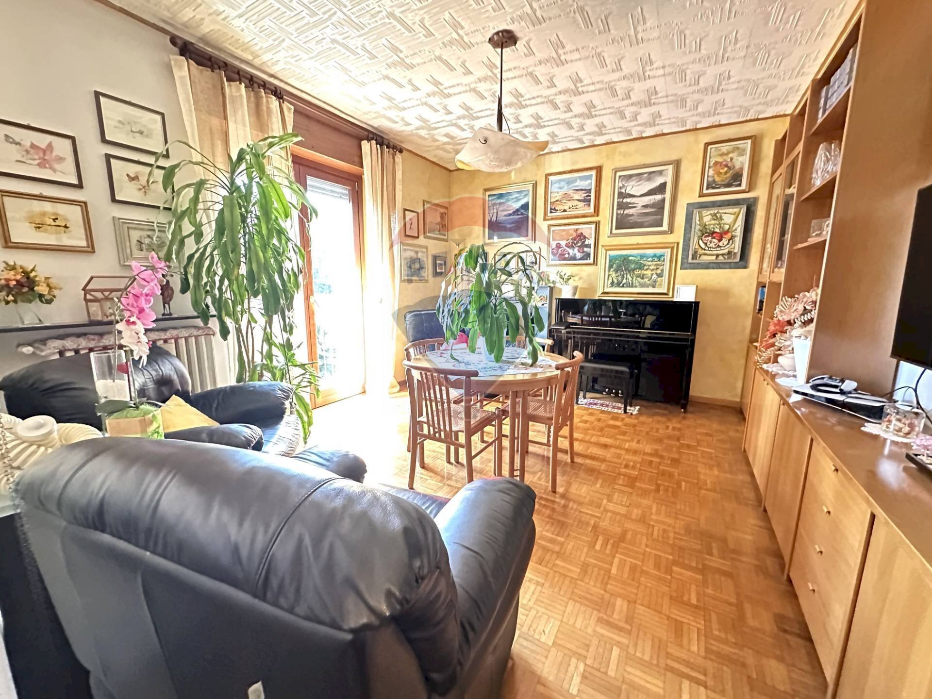 Sala da pranzo - Trilocale Via conca d'oro
 
9, Varese - foto 1