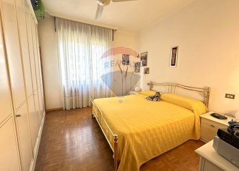 Camera / camera da letto - Trilocale Via conca d'oro
 
9, Varese - foto 10