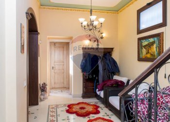 Hall / corridoio - Casa indipendente via Fratelli Gemmellaro
 
71-73, Nicolosi - foto 5