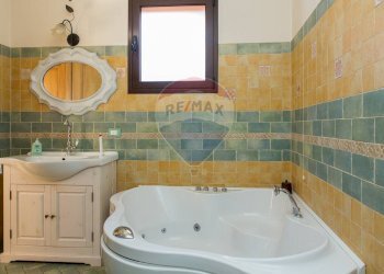 Bagno - Casa indipendente via Fratelli Gemmellaro
 
71-73, Nicolosi - foto 8