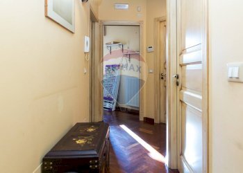 Hall / corridoio - Casa indipendente via Fratelli Gemmellaro
 
71-73, Nicolosi - foto 10