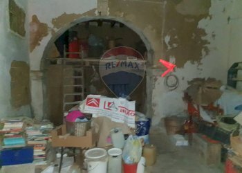 Garage - Casa indipendente Via Di Martino
 
41/43, Caltagirone - foto 8