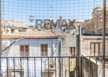 Edificio all\'aperto - Casa indipendente Via Di Martino
 
41/43, Caltagirone - foto 4