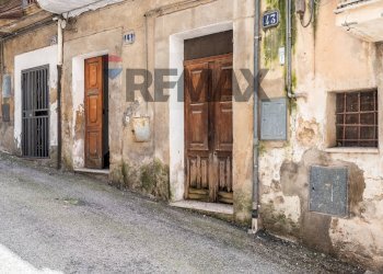 Casa all\'aperto - Casa indipendente Via Di Martino
 
41/43, Caltagirone - foto 10