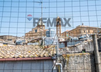 Edificio all\'aperto - Casa indipendente Via Di Martino
 
41/43, Caltagirone - foto 14