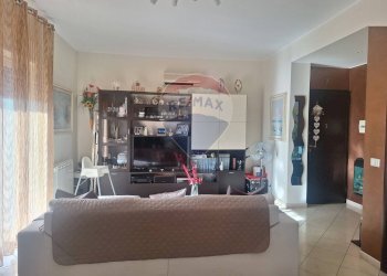 Soggiorno - Trilocale via Napoli
 
67, Misterbianco - foto 3