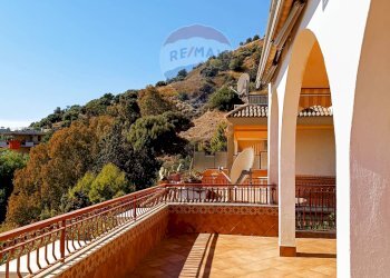 Terrazza - Appartamento CONTRADA SILLEMI
 
4, Letojanni - foto 2