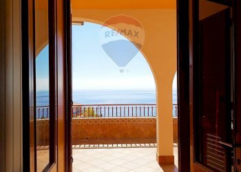 Terrazza - Appartamento CONTRADA SILLEMI
 
4, Letojanni - foto 6